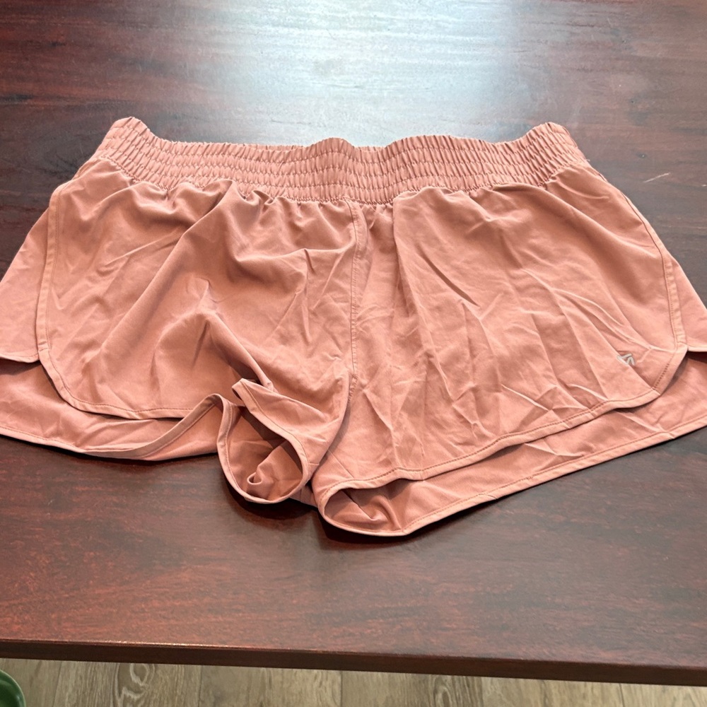 GAP Women's Athletic Shorts in Dusty Rose